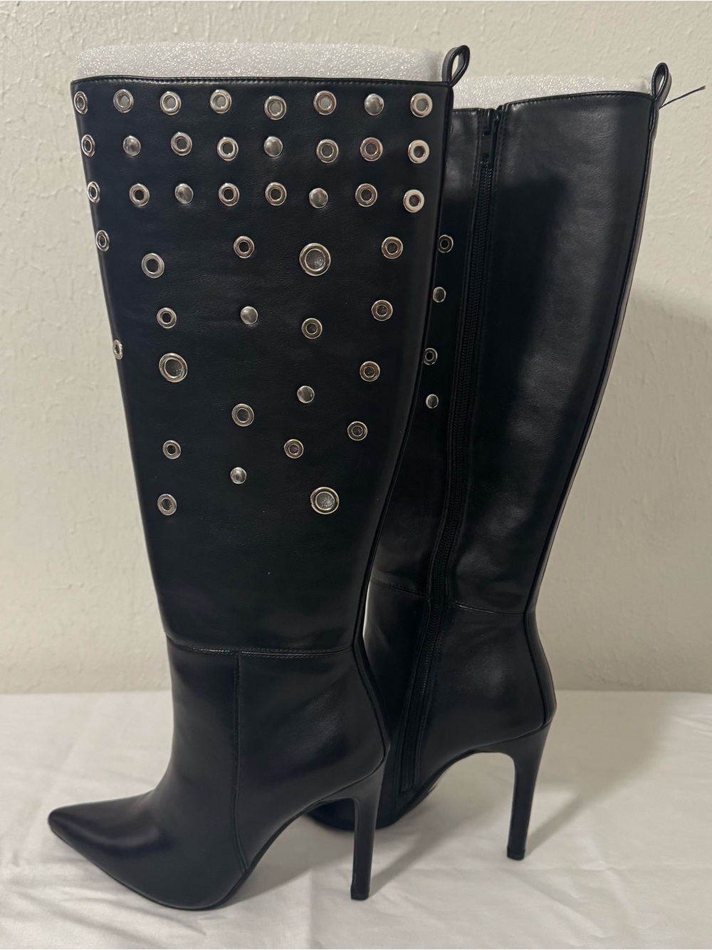 NWOR Women’s Size 5.5 Black Grommet Stud Details Knee-High Stiletto Boots - Picture 2 of 11